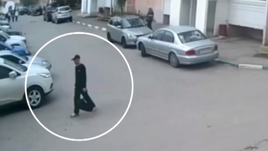 В Саратове полицейские остановили подозрительного мужчину и нашли у него 2 кг наркотика