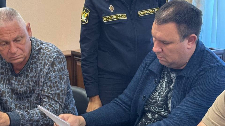В Энгельсе руководителям УК напомнили об уголовной ответственности за нежелание оборудовать мусорные площадки