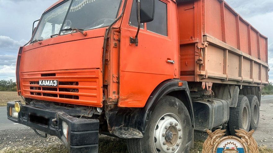 Под Пугачевом пассажирка кроссовера пострадала в ДТП с КамАЗом