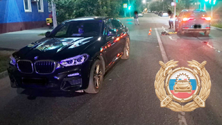 В Саратове BMW подбила подростка на электросамокате