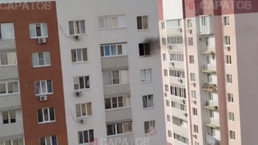 В Саратове из горящей десятиэтажки спасли 12 человек