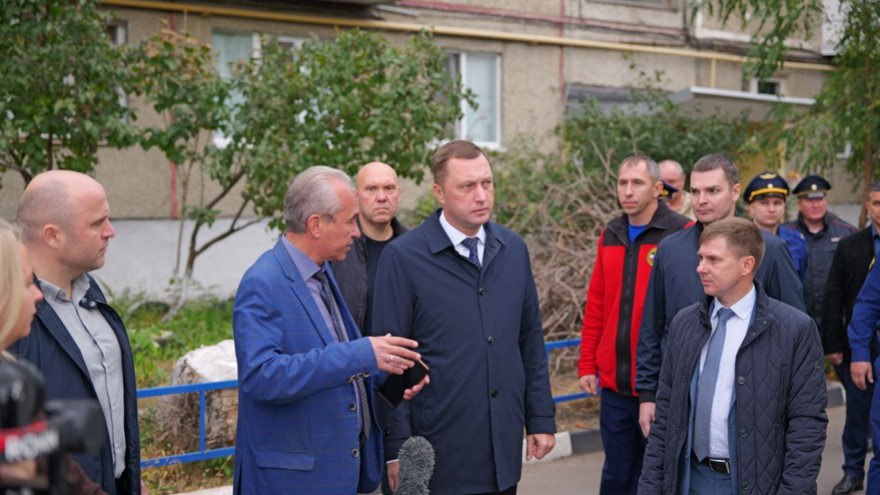 Удары БПЛА по Саратову: повреждены два дома и автомобили, жильцам пообещали компенсации
