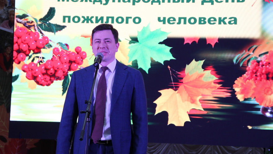 В Международный День пожилого человека в Энгельсском доме-интернате чествовали долгожителей и ветеранов