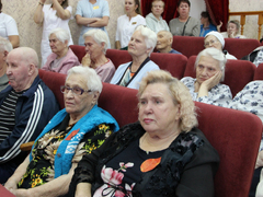 В Международный День пожилого человека в Энгельсском доме-интернате чествовали долгожителей и ветеранов