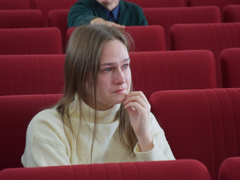 Она зажгла много звезд: слезы, благодарности и сотни букетов на церемонии прощания с народной артисткой Риммой Беляковой в Саратове 