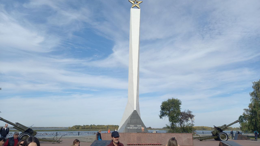 В Энгельсе открылся туристический трек с бычками: их трут, чтобы вдохновиться и преуспеть в бизнесе
