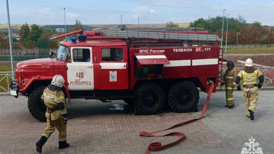 Из школы под Саратовом из-за условного пожара эвакуировали 155 человек