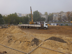 В сквере Территория детства Саратова начали строить школу на 1 100 мест