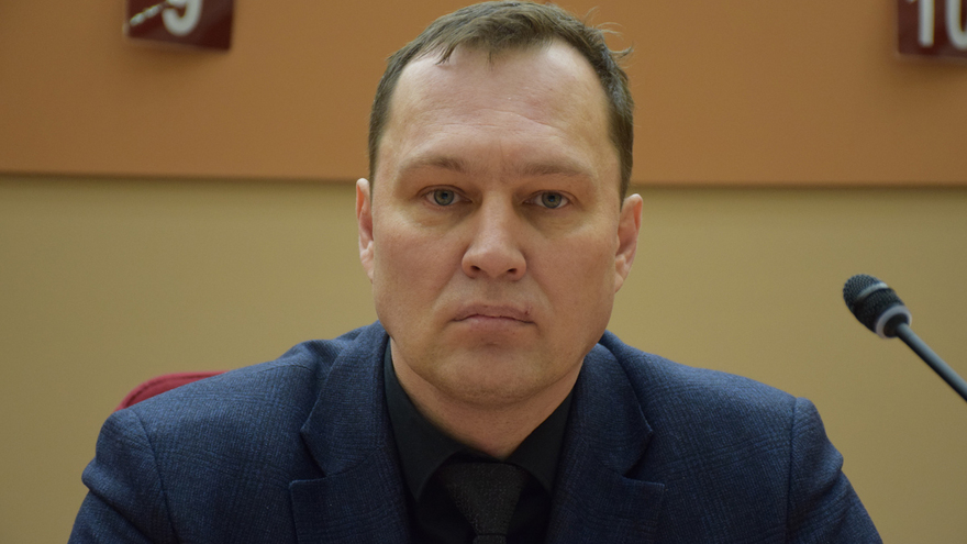 Вы потенциальные убийцы: начальник управления безопасности Юрий Юрин высказался о владельцах энгельсских турбаз, где погибли люди