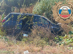 Под Саратовом женщина пострадала в столкновении легковушек