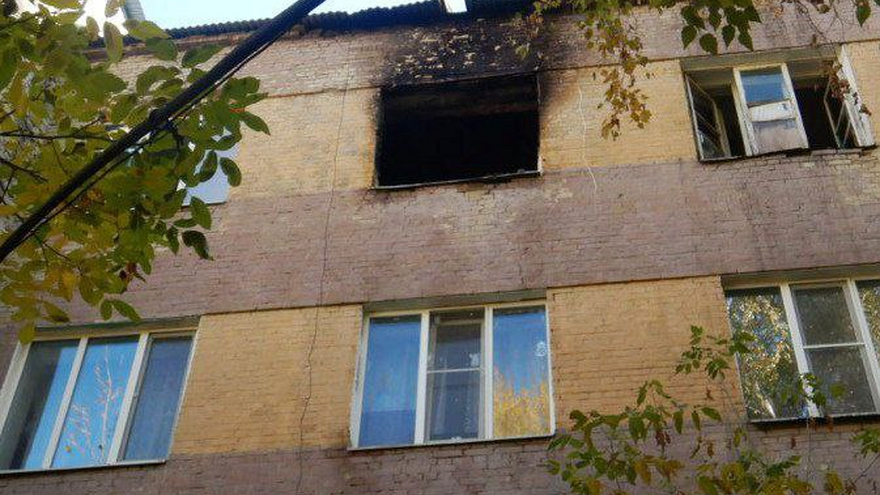 Из-за ночного пожара в Саратове эвакуировали 6 человек