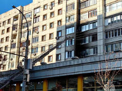 Из-за пожара в центре Саратова эвакуировали 11 человек