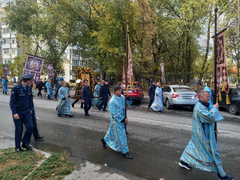 В Энгельсе тысяча верующих отправилась в крестный ход
