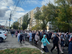 В Энгельсе тысяча верующих отправилась в крестный ход