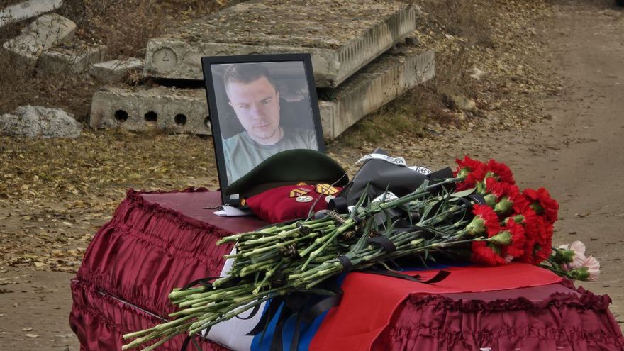 Жил в детдоме, вел праздники, увлекался спортом: на СВО погиб 25-летний командир из артиллерийского дивизиона