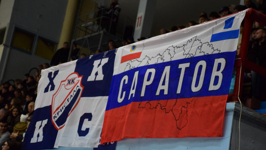 Саратовский Кристалл проиграл Барсу со счетом 1:2