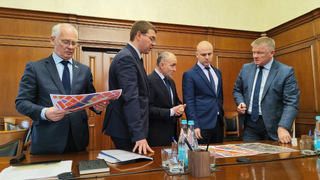 На Славянской площади в Саратове построят посадочные платформы и парковки