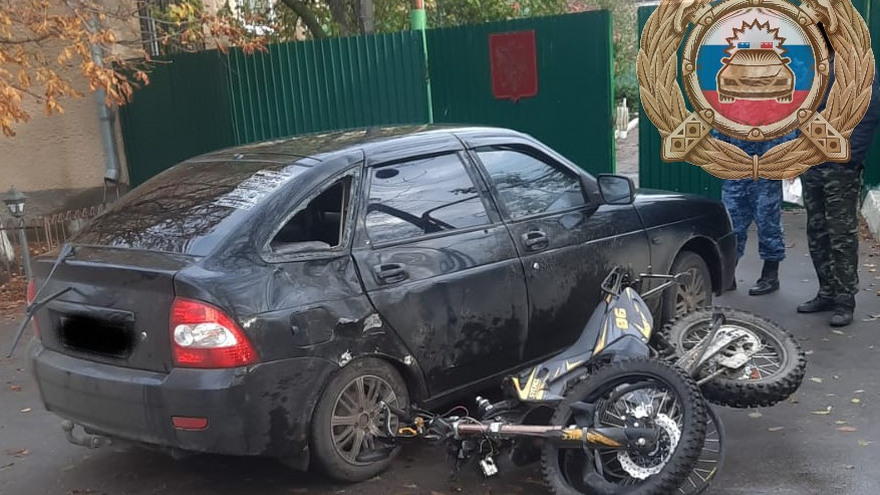 В Аркадаке напротив здания суда разбился мотоциклист 