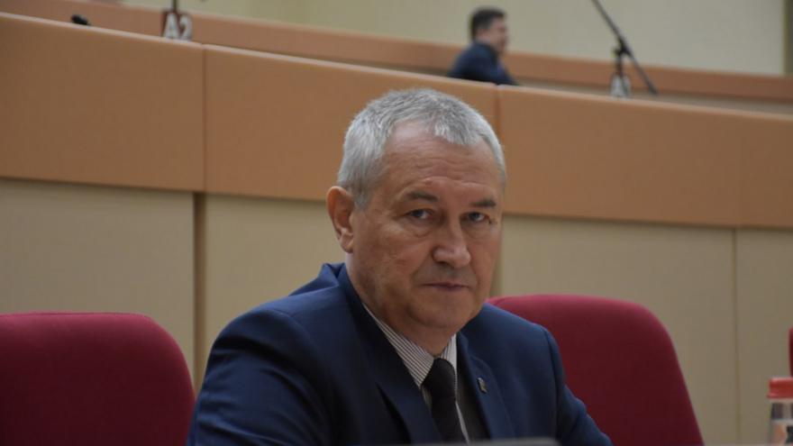 100 тысяч за рождение тройняшек: депутат опасается беременного туризма в Саратовскую область
