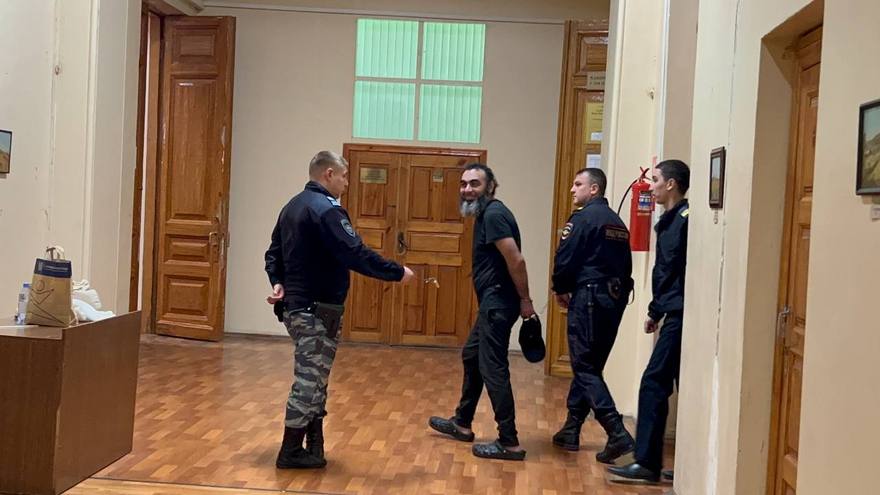 Оскорбленный адвокат потребовал максимально строгого наказания для марксовского стрелка Рубика Акопяна