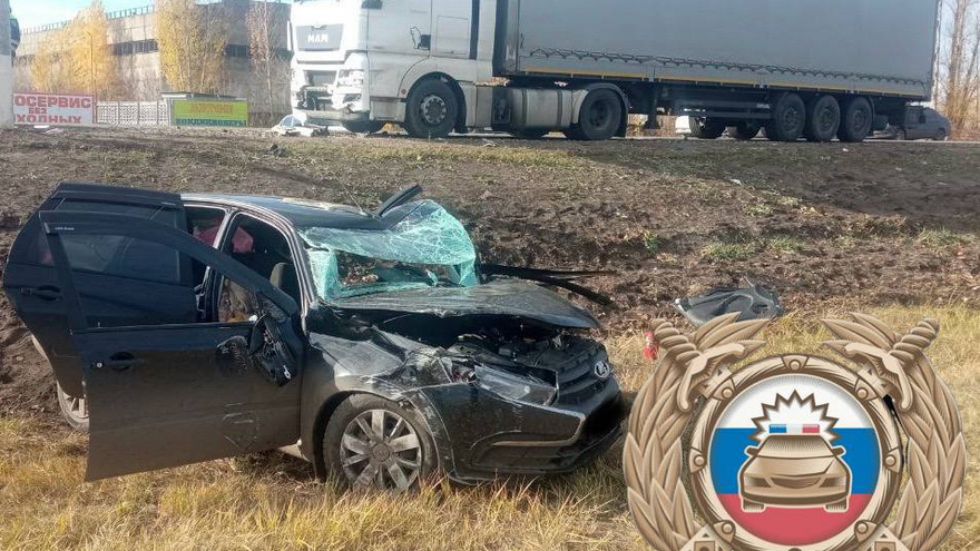В Балашове три женщины пострадали в ДТП с грузовиком