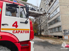 В Саратове из горящей девятиэтажки спасли 22 человека