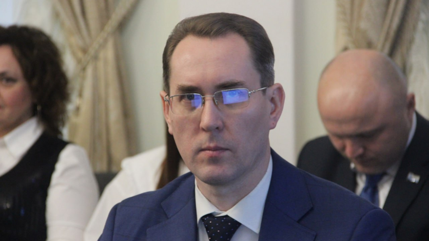 Благоустройство Славянской площади, платные парковки, пополнение резервного фонда: предложены новые поправки в бюджет Саратова