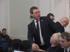 Благоустройство Славянской площади, платные парковки, пополнение резервного фонда: предложены новые поправки в бюджет Саратова