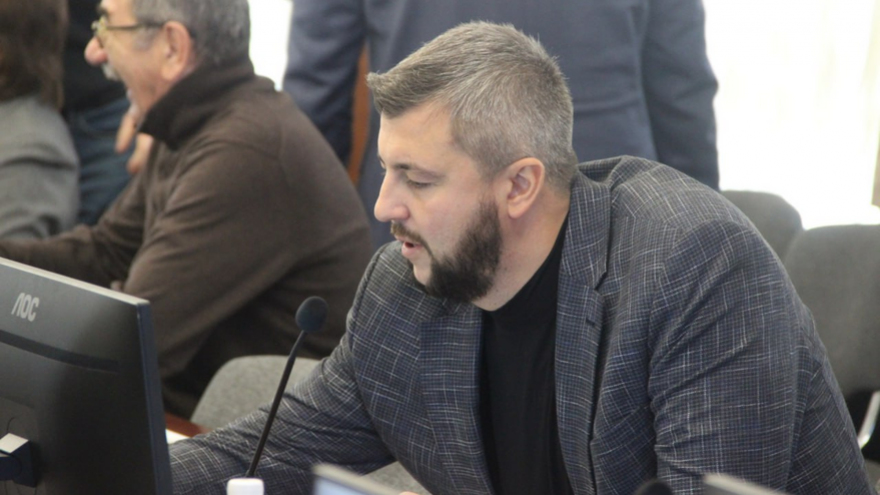 Практика показала эффективность: в Саратове зимой продолжат сыпать реагенты