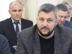Практика показала эффективность: в Саратове зимой продолжат сыпать реагенты