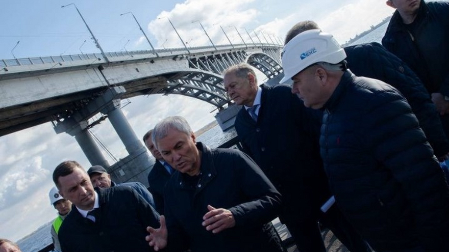 Набережную под мостом Саратов-Энгельс откроют в ноябре
