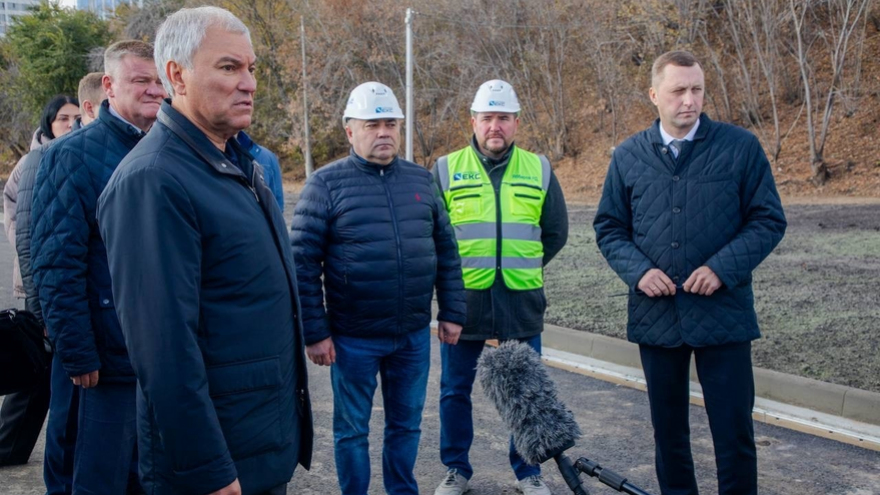 Набережную под мостом Саратов-Энгельс откроют в ноябре