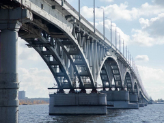 Набережную под мостом Саратов-Энгельс откроют в ноябре