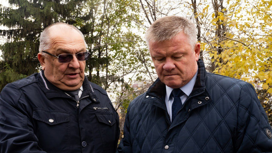 Мэр Исаев поставил задачу вдохнуть новую жизнь в сквер Территория детства