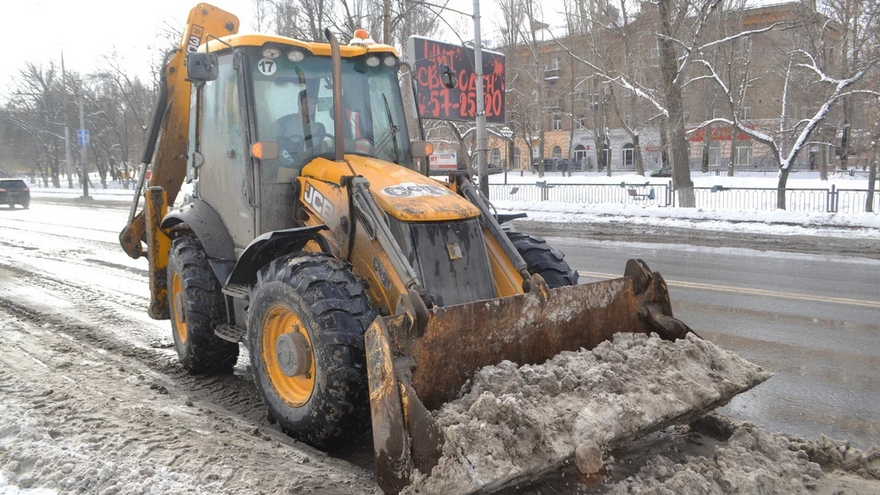 Саратов начали готовить к снегопаду