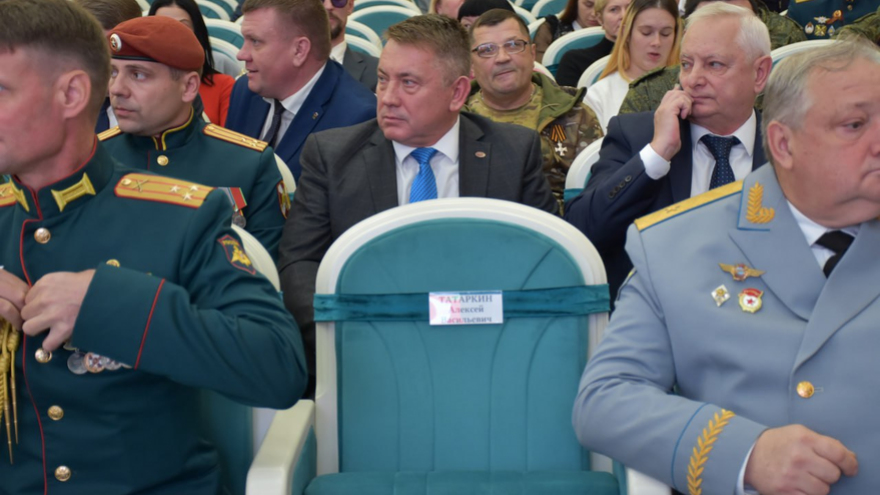 Ради общего дела: в саратовском правительстве отпраздновали День народного единства