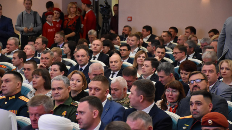 Ради общего дела: в саратовском правительстве отпраздновали День народного единства