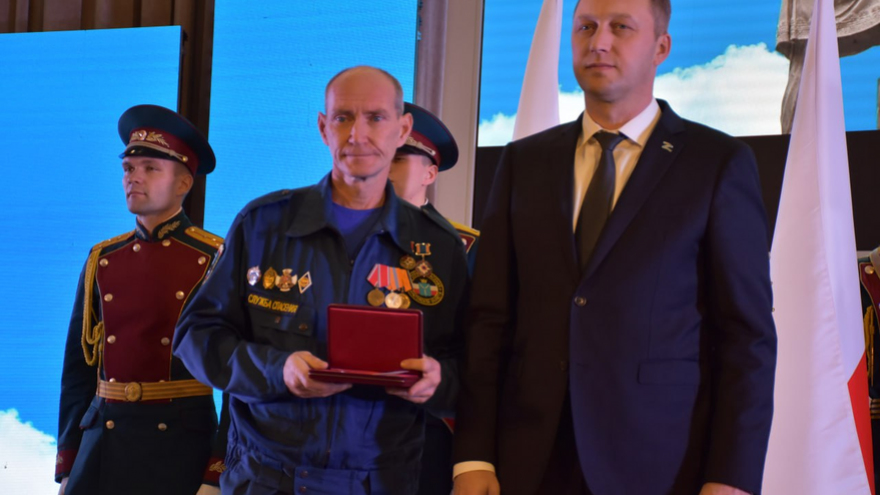 Ради общего дела: в саратовском правительстве отпраздновали День народного единства