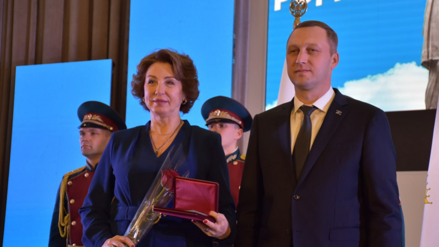 Ради общего дела: в саратовском правительстве отпраздновали День народного единства