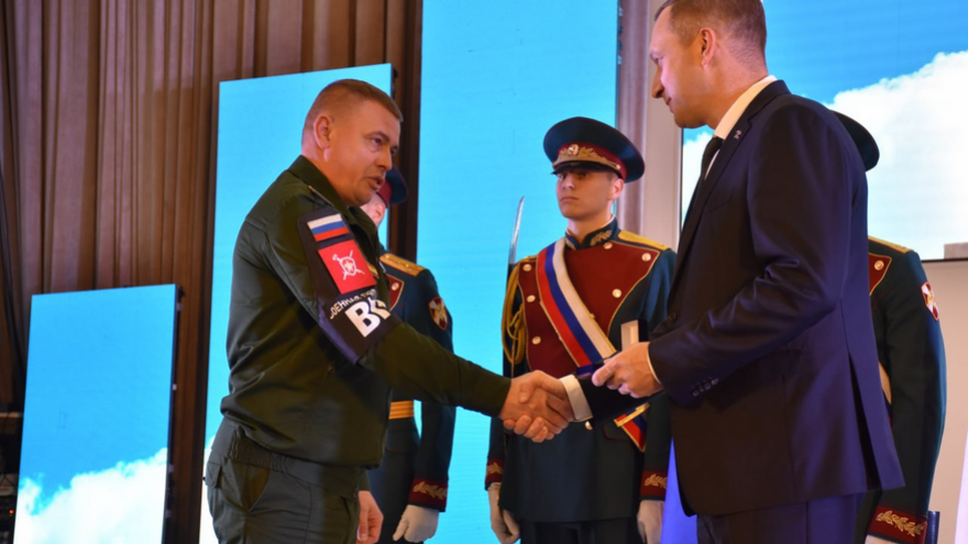 Ради общего дела: в саратовском правительстве отпраздновали День народного единства