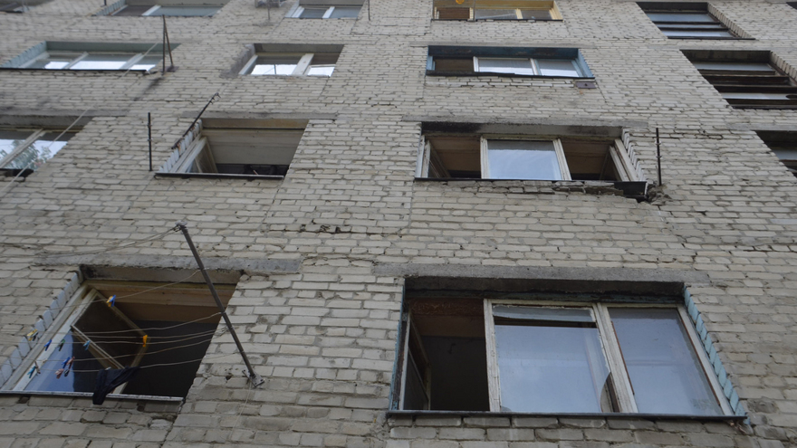 В Саратове женщина разбилась насмерть при падении с высоты