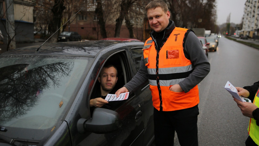 Водителям напомнили о правилах проезда железной дороги