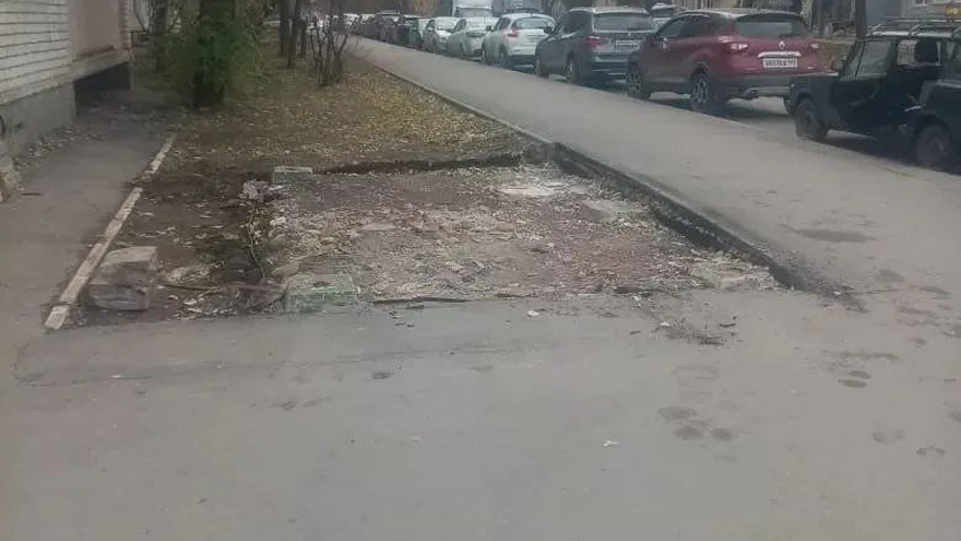 В Саратове с начала года снесли 1,6 тысячи нелегальных ларьков, гаражей и баннеров