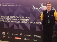 Маленький специалист по роботам из Саратова выиграл поездку в ОАЭ
