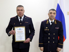 К ним идут за помощью и советом: саратовские участковые выявили 18,5 тысячи нарушений и преступлений