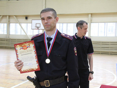 Определены самые меткие стрелки из саратовской полиции