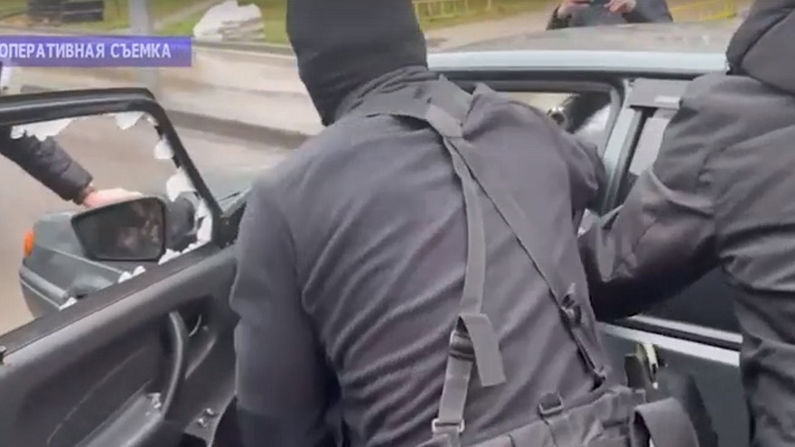 В Саратове поймали сотрудника наркошопа: он прятал запрещенные вещества в самодельных гипсовых камнях