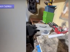 В Саратове поймали сотрудника наркошопа: он прятал запрещенные вещества в самодельных гипсовых камнях