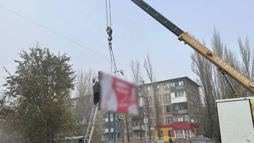 В Саратове за год снесли 1,7 тысячи незаконных гаражей, ларьков и баннеров