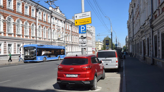 Новые платные парковки в Саратове принесли 2,7 млн рублей: на их создание потратили 46 млн